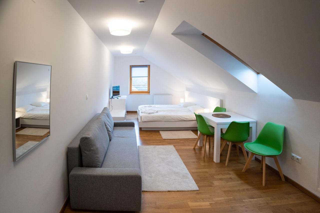 Merkur Apartments - Self Check-In Меркуря-Чук Экстерьер фото