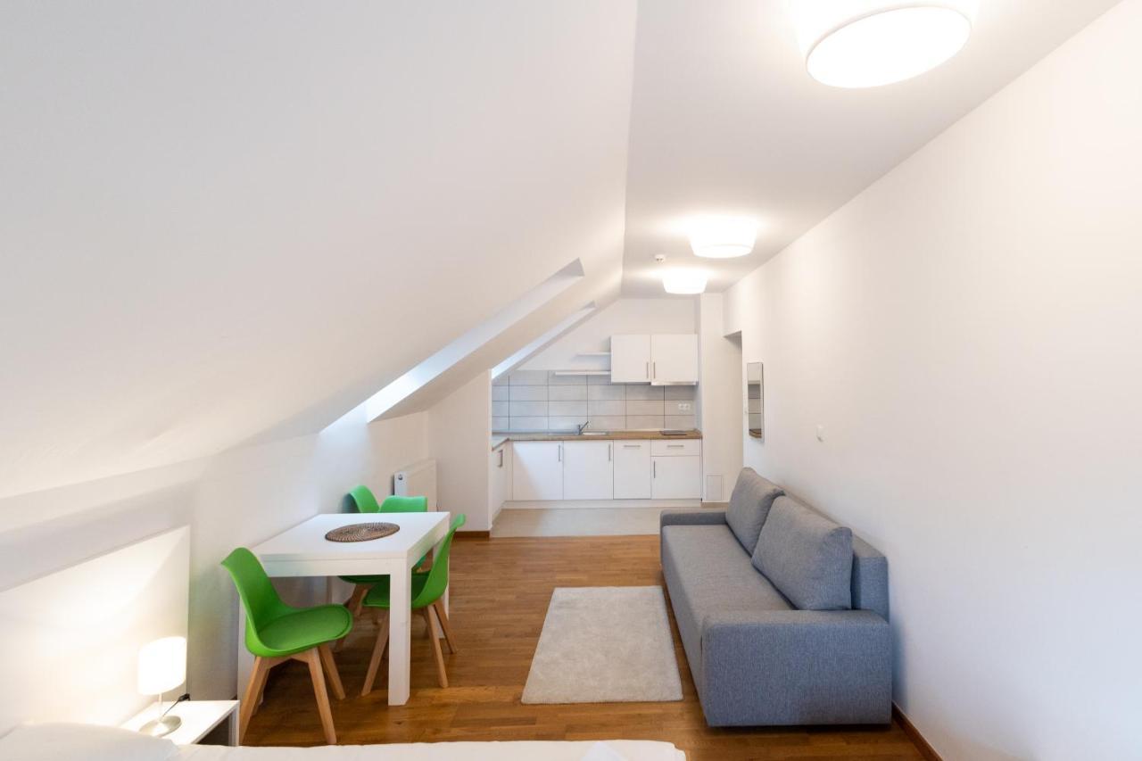 Merkur Apartments - Self Check-In Меркуря-Чук Экстерьер фото